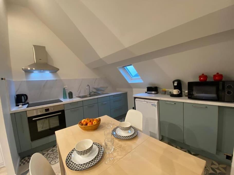 Ferienwohnung Cocon Au Calme En Hyper Centre Château-Renault Exterior foto